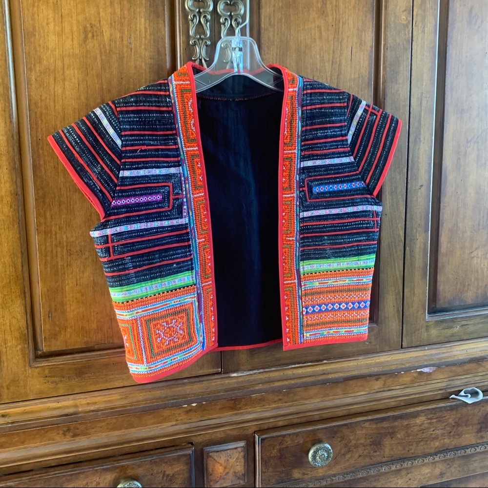 Patchwork Open Front Cropped Top Small - Picture 2 of 11